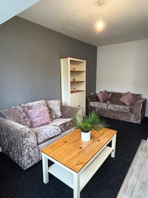 Two Bedroom Apartment Room 18 Stockton-on-Tees Bagian luar foto